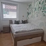 Apartma Ta World *